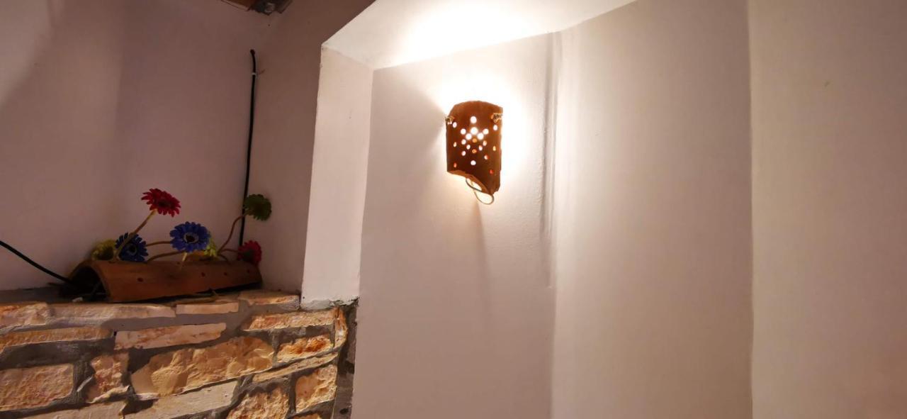 Eti And Mia Holiday Apartments Muntić Екстериор снимка