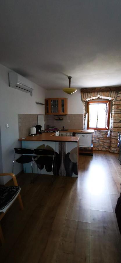 Eti And Mia Holiday Apartments Muntić Екстериор снимка